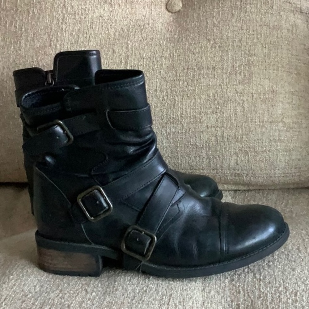 Ugg Finney Black Leather Buckle Moto Ankle Boots